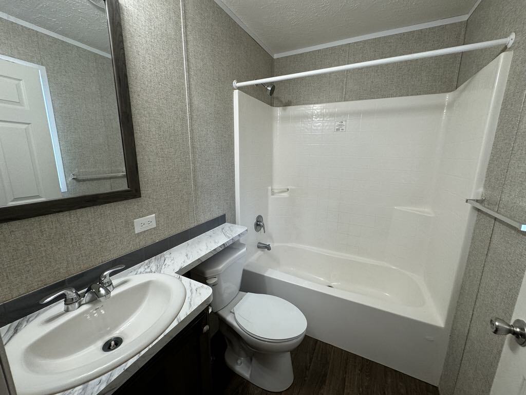 Building Photo - 2042 Marmoor Dr