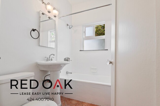 Building Photo - 660 Cochran Ave