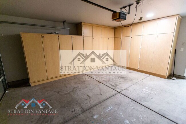 Building Photo - 4821 N 92nd Ln