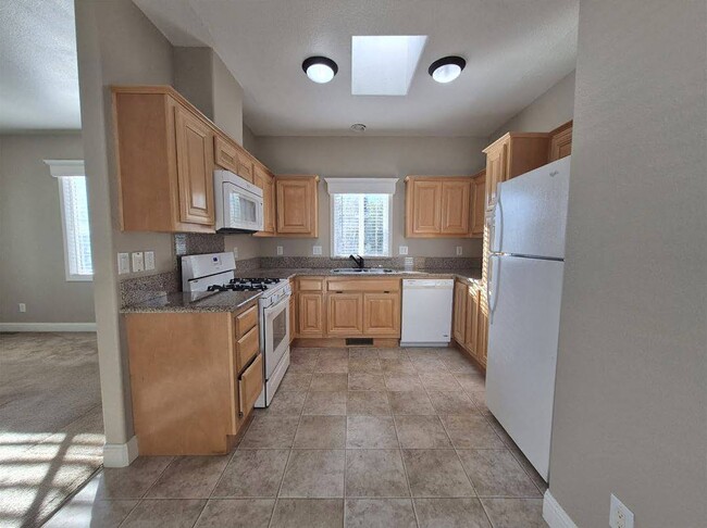 Building Photo - 1028 Shawnee Trail