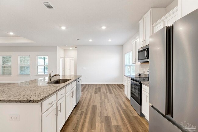 Building Photo - 6482 Cedar Ky Dr