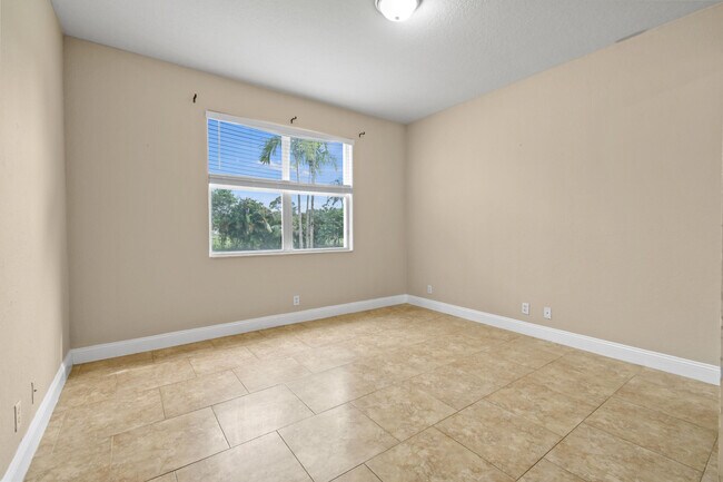 Building Photo - 15172 96th Ln N