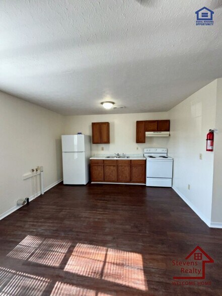 Building Photo - 166 Dogwood Pointe Dr