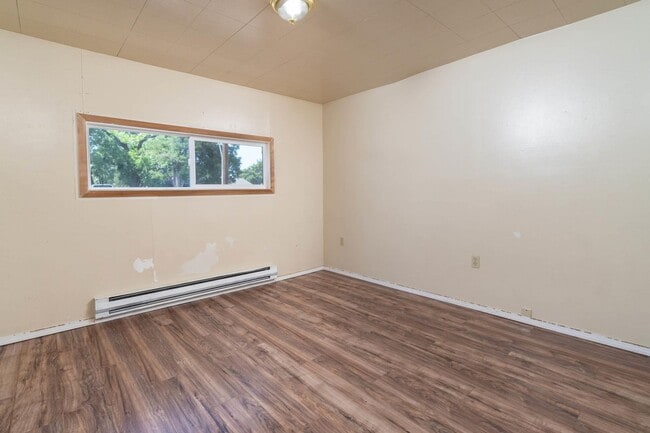 Building Photo - 2640 NE Harvey Ln