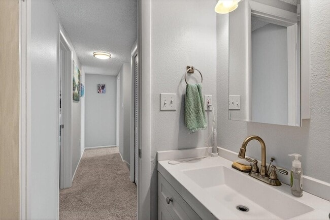 Building Photo - 1146 King Arthur Ct