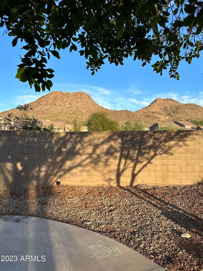 Building Photo - 6403 W Chisum Trail