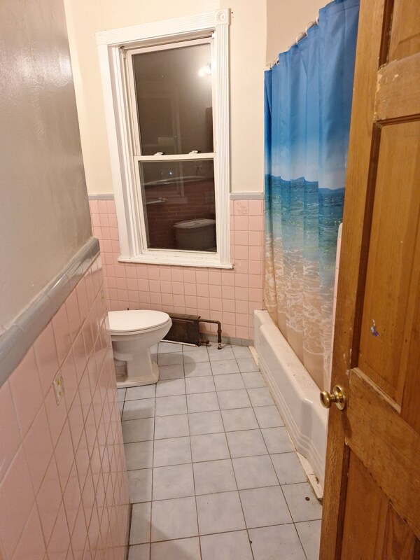 Building Photo - 2407 Washington St