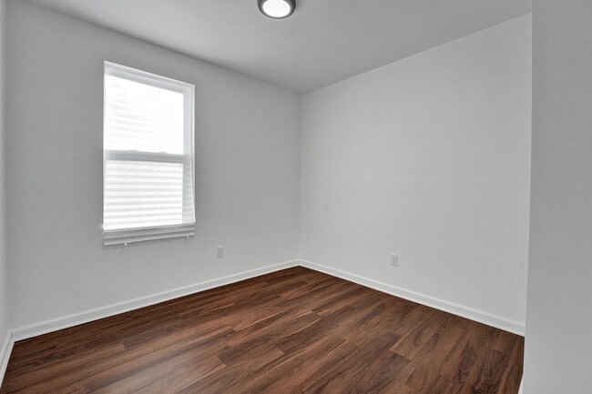 Building Photo - 1630 S Orleans St