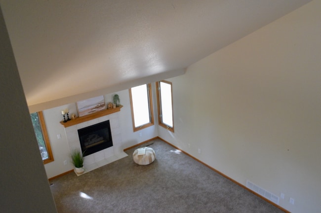 Building Photo - 838 Ashford Ln