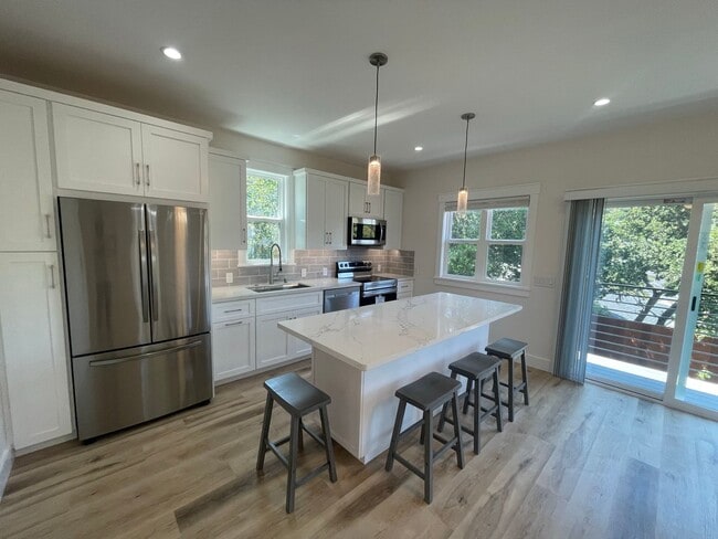 Primary Photo - New 1bd/1ba ADU in Belmont! Private yard area with parking!