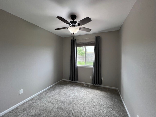 Building Photo - 4717 S Pointe Dr