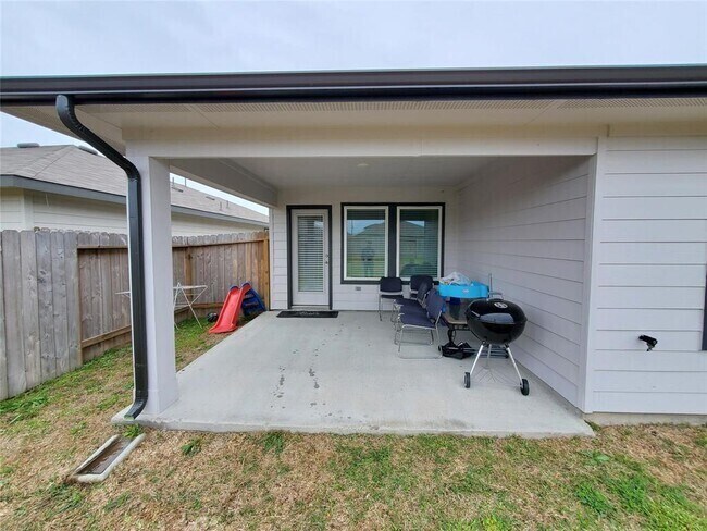 Building Photo - 6910 Dell Vista Drive