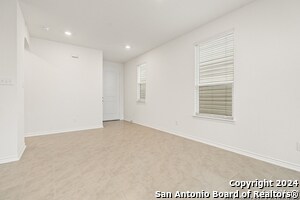 Building Photo - 246 W Flowing River Dr