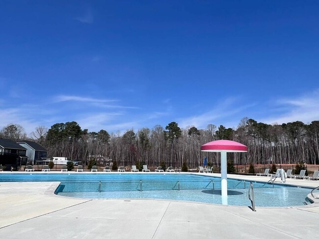 Building Photo - 1988 Rosedale Rdg Ave