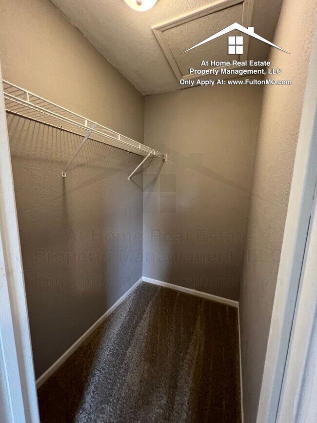 Building Photo - 1012 Boulder Ct