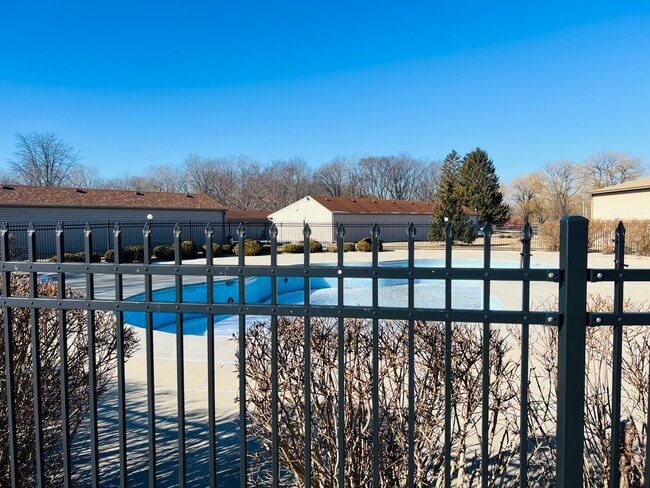 Building Photo - 11495 Armada Dr