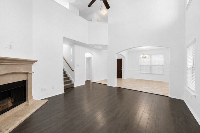 Building Photo - 9113 Holliday Ln