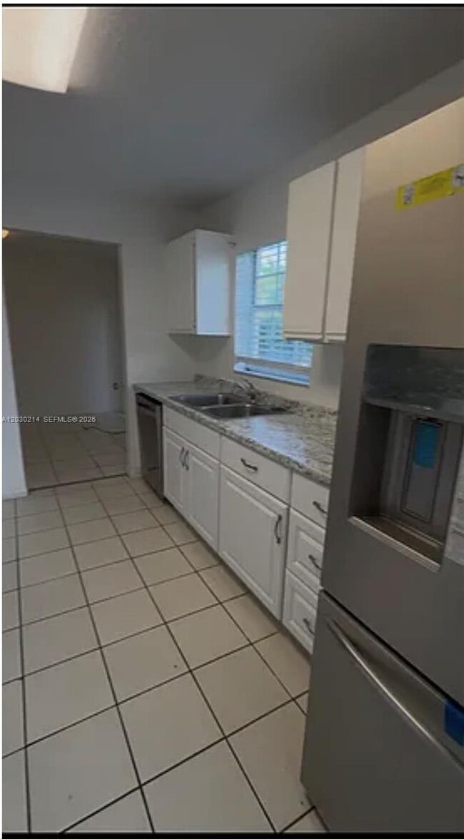 Building Photo - 127 SW 159th Way