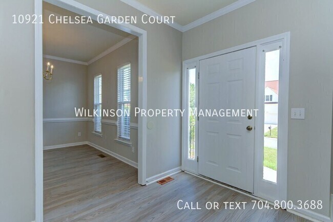 Building Photo - 10921 Chelsea Garden Ct