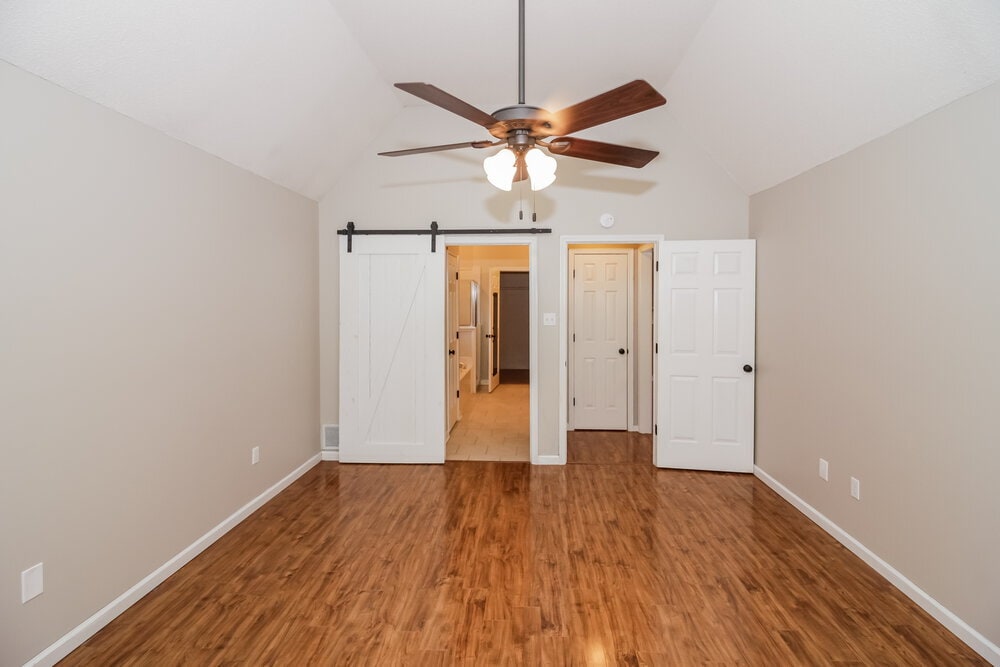 Building Photo - 55 Lakewood Cove