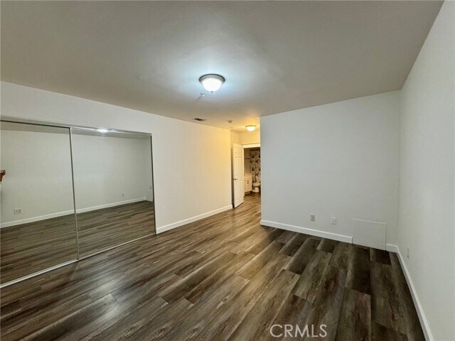 Building Photo - 12714 Vanowen St