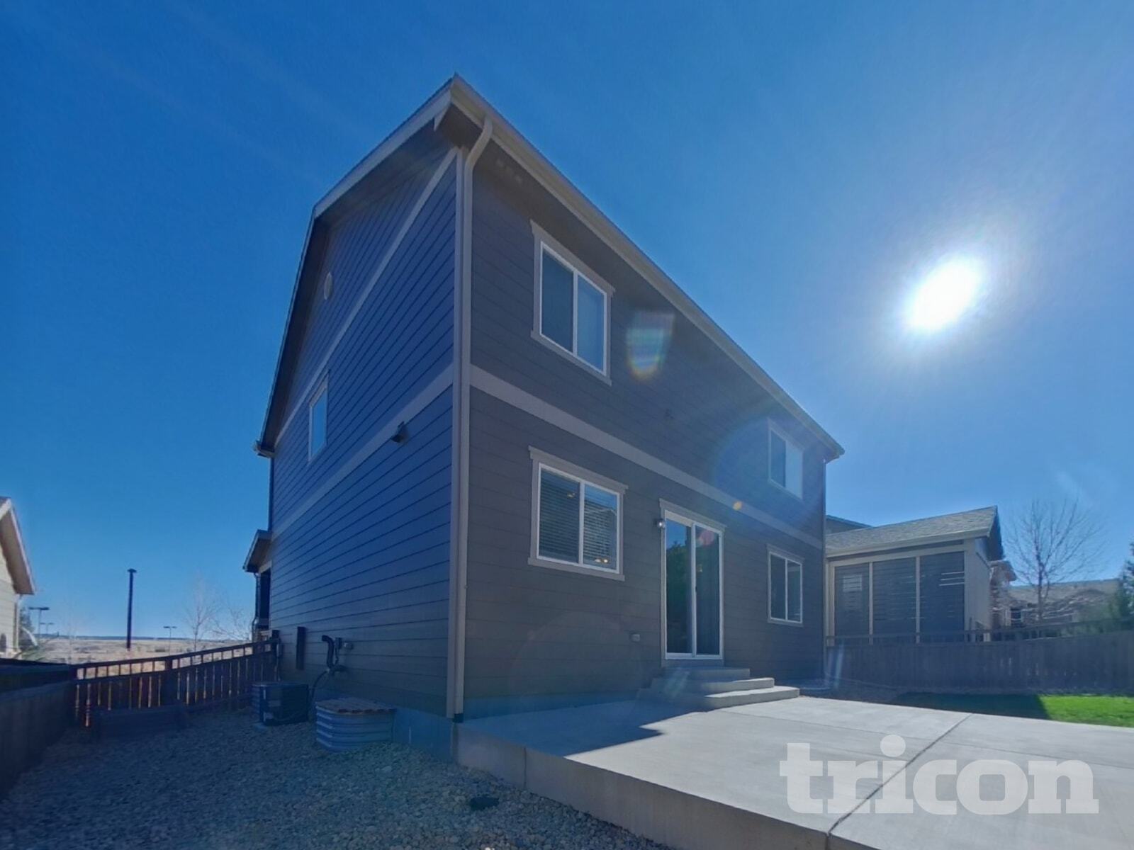 Building Photo - 7773 Oasis Dr