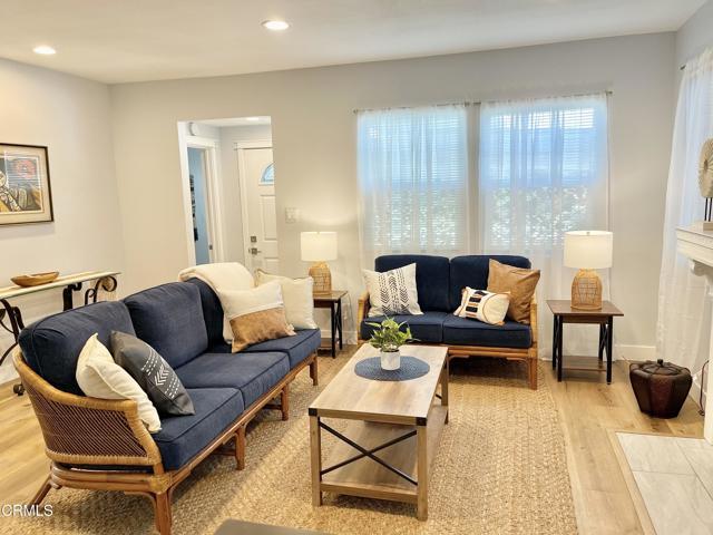 Building Photo - 3945 Sunset Ln