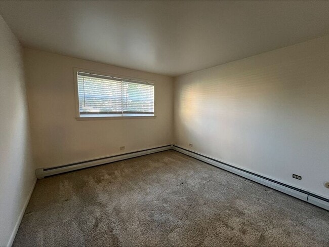 Building Photo - 5612 6th Ave