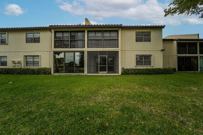 Building Photo - 21839 Arriba