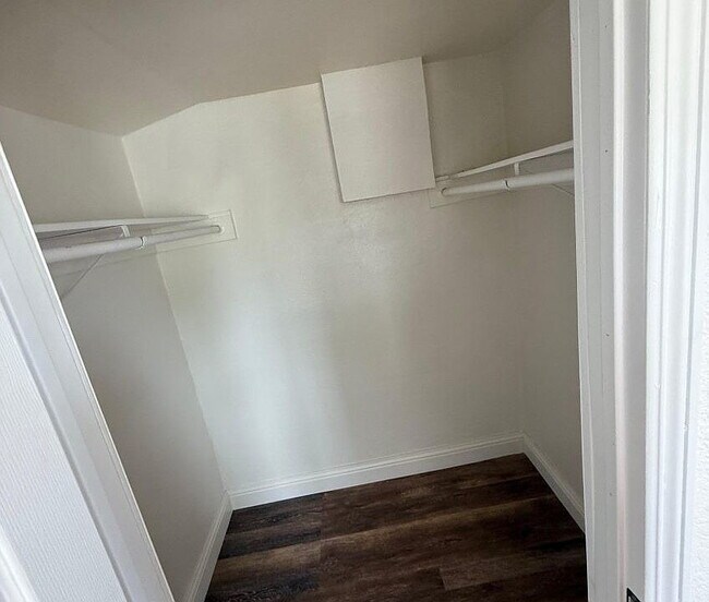 Building Photo - Single Family Home for Rent
