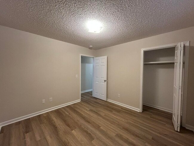Building Photo - 3395 Bolden Ln