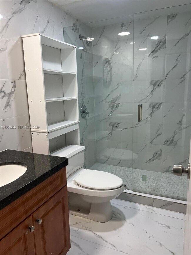 Building Photo - 2175 NE 170th St