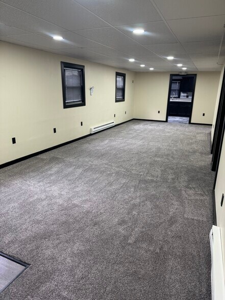 Building Photo - 1548 Island Ave