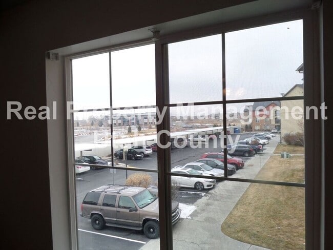 Building Photo - 343 S 1000 W