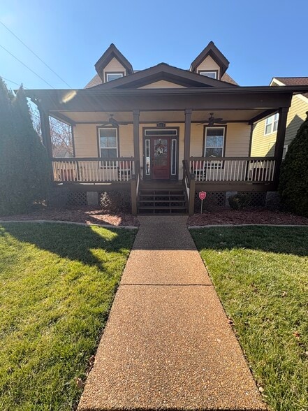 Building Photo - 361 9th Ave N