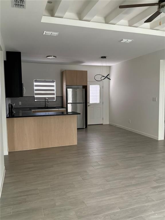 Building Photo - 10 N 40th St