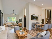 Building Photo - Charming 4 Bedroom 2.5 Bath in Lakewood!