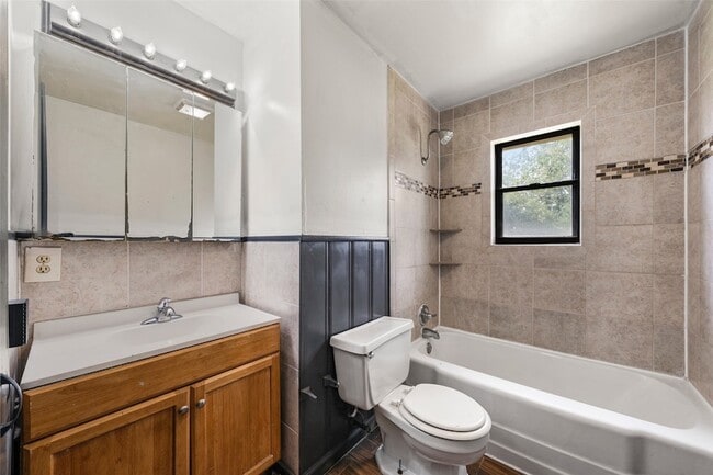 Building Photo - 308 Catalina Dr