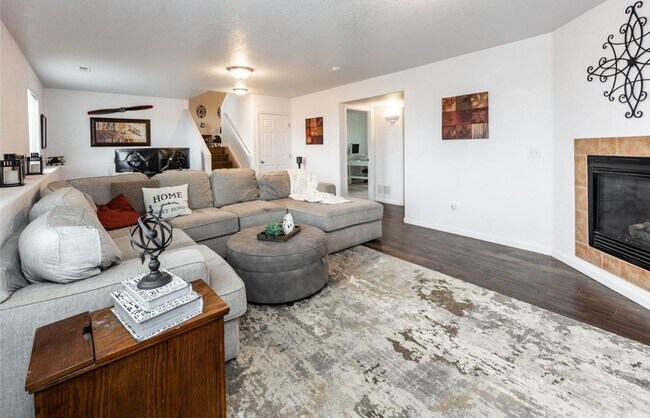 Building Photo - Spacious 5-Bedroom Home on 5 Acres with Panoramic Mountain Views & Endless Possibilities