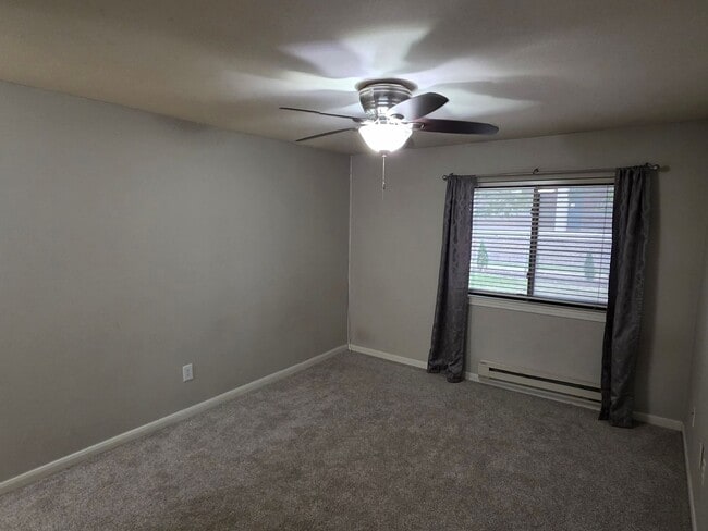 Building Photo - 2 bedroom 2 bath downtown condo