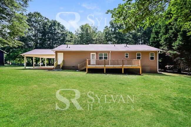 Building Photo - Spacious 3BR Home Awaits You!