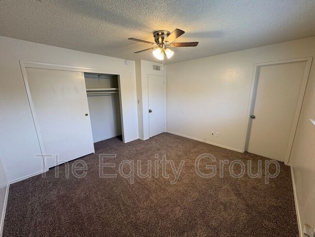 Building Photo - 1646 S Dollner St