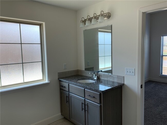 Building Photo - 740 Arkansas Black