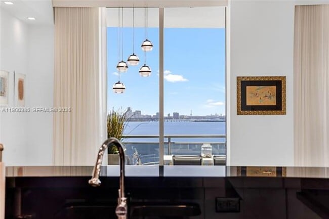 Building Photo - 7901 Hispanola Ave