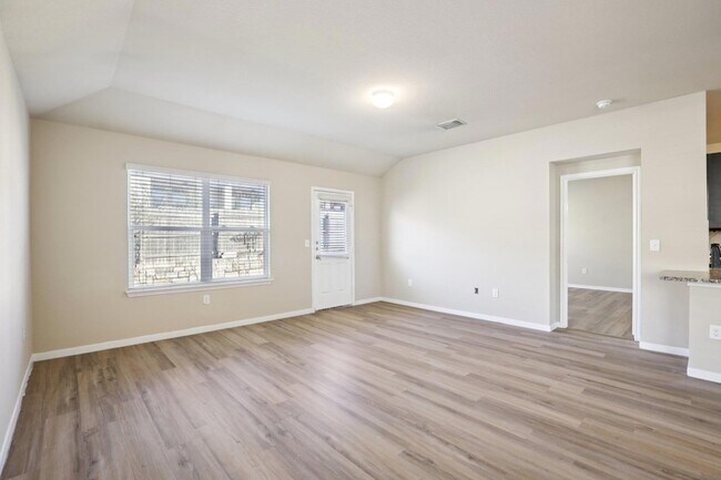 Building Photo - 13205 Henneman Dr