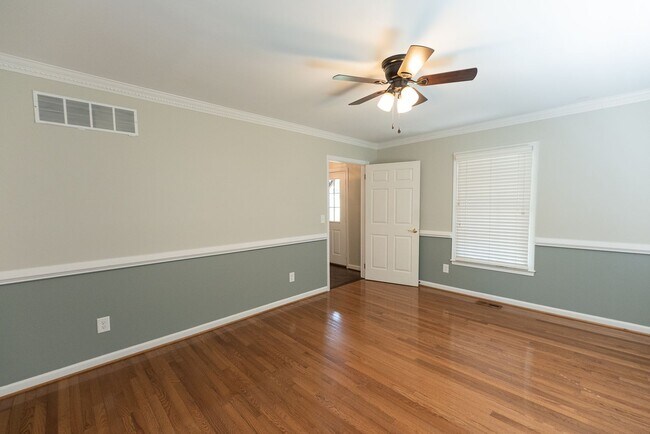 Building Photo - 5517 Robinridge Rd