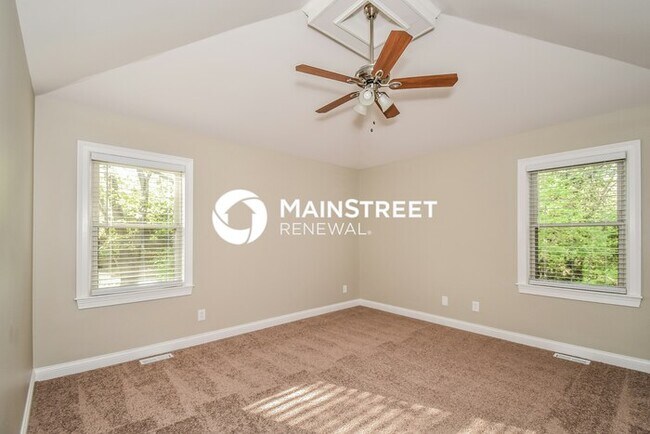 Building Photo - 3 Bedroom Pet-Friendly Home in Louisville,...
