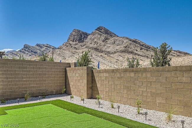 Building Photo - 11604 Desert Hollow Avenue