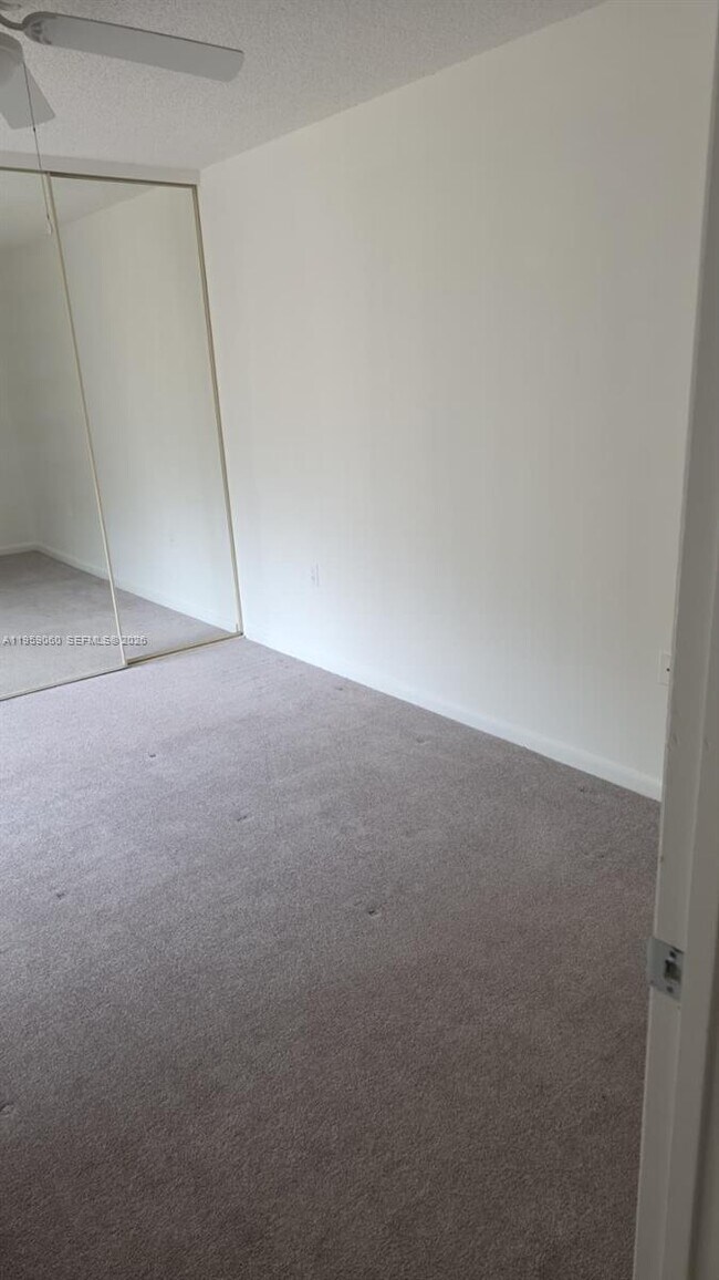 Building Photo - 739 Mill Valley Pl