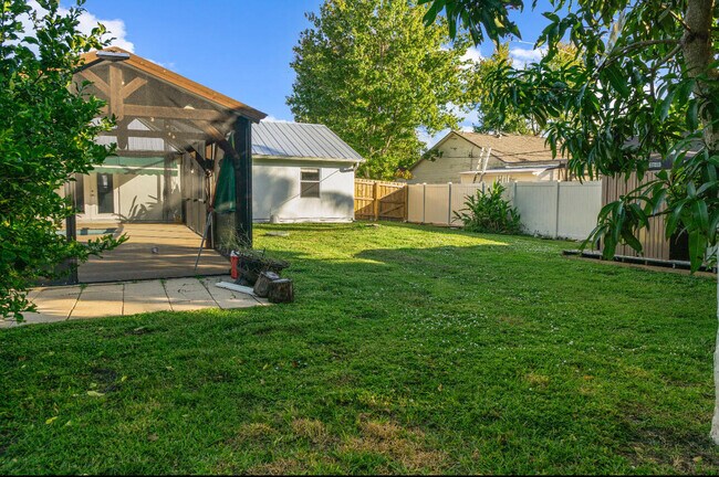 Building Photo - 2230 SE Dill Ln